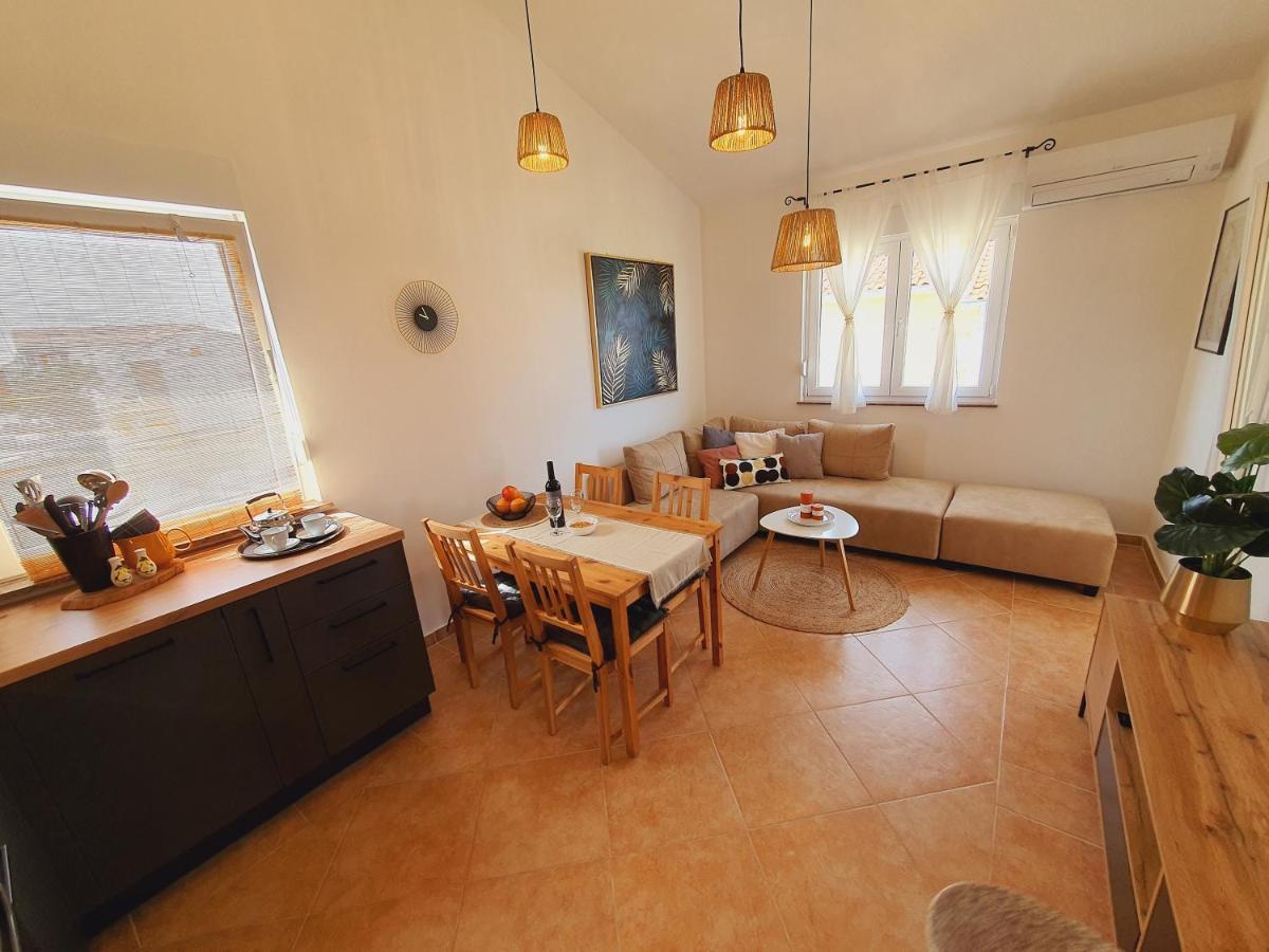 Apartman Mila Barbat na Rabu Eksteriør bilde